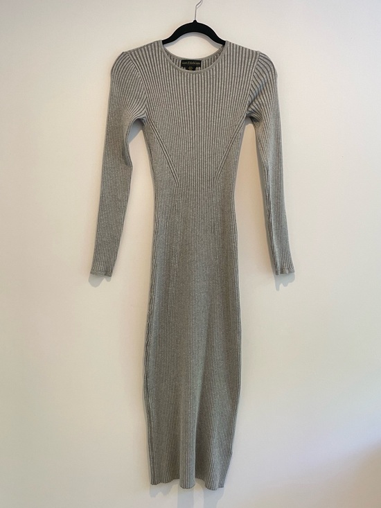 House of Harlow 1960 Dresses & Skirts - House of Harlow Ribbed Long Sleeve Midi Dress - size XS